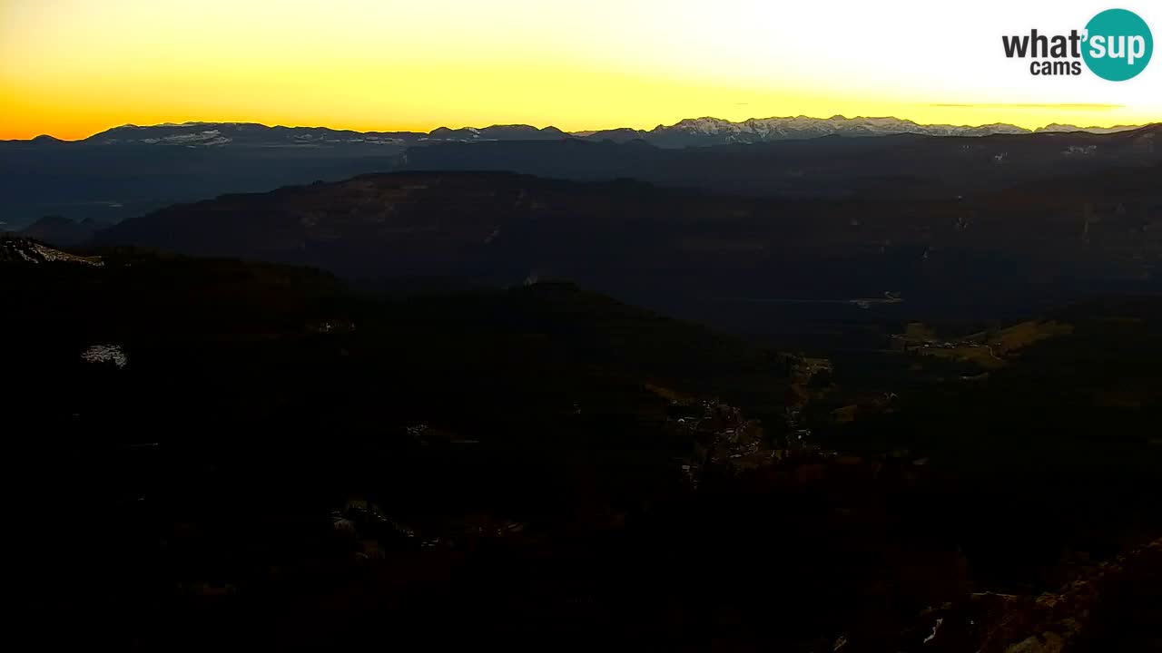 Koča na Golici Webcam (1582 m) – Slowenien