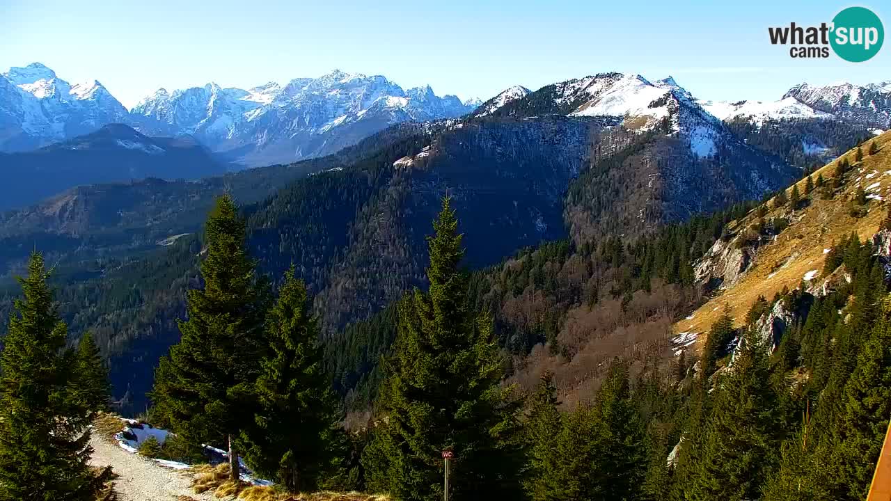 Spletna kamera Koča na Golici (1582 m) – Jesenice