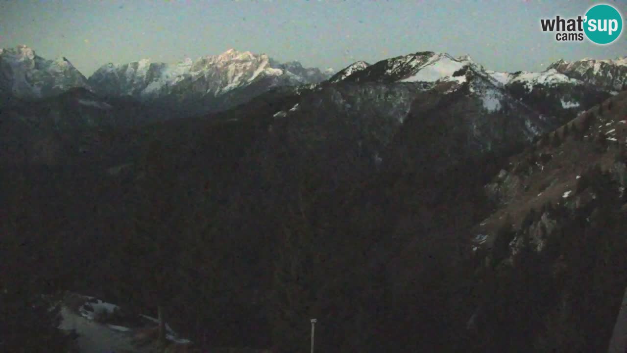 Web kamera Koča na Golici (1582 m) – Slovenija