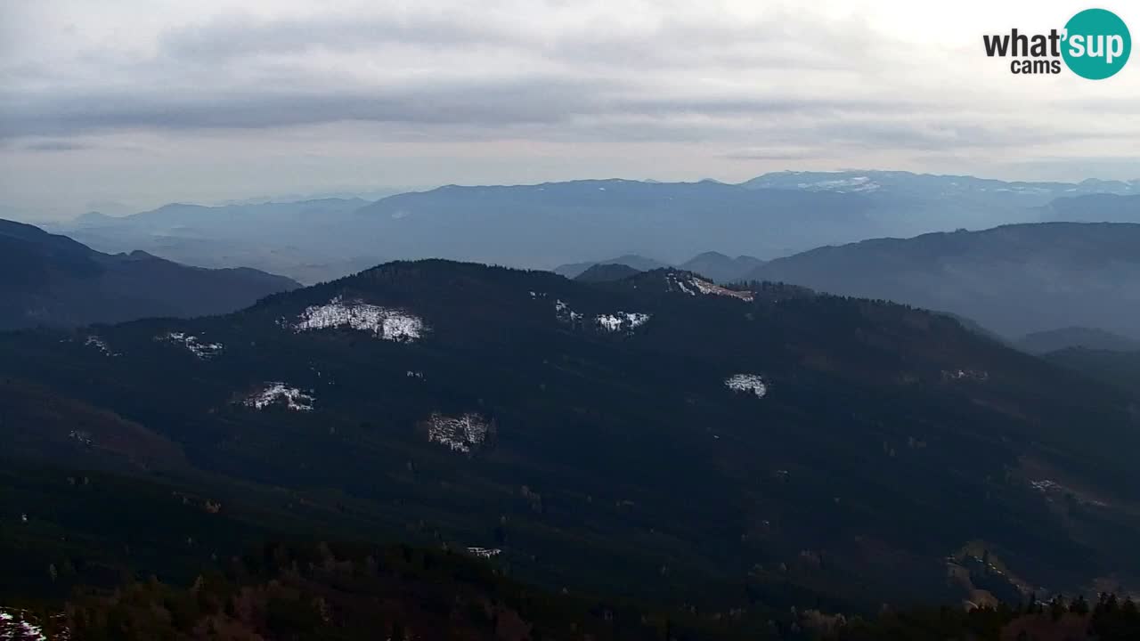 Spletna kamera Koča na Golici (1582 m) – Jesenice