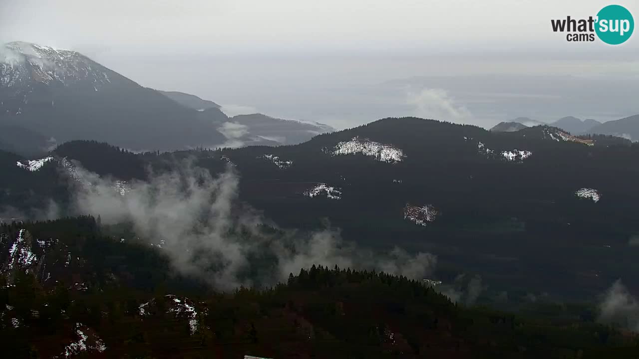 Spletna kamera Koča na Golici (1582 m) – Jesenice