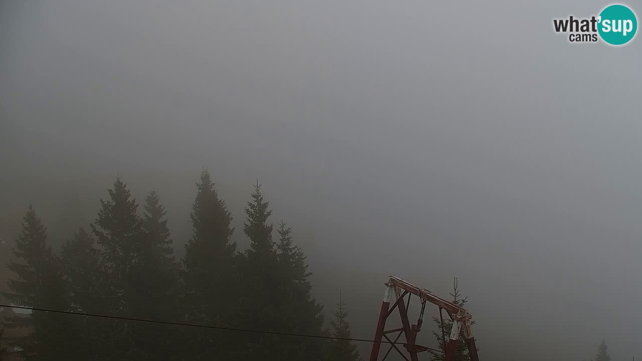 Koča na Golici Webcam (1582 m) – Slowenien