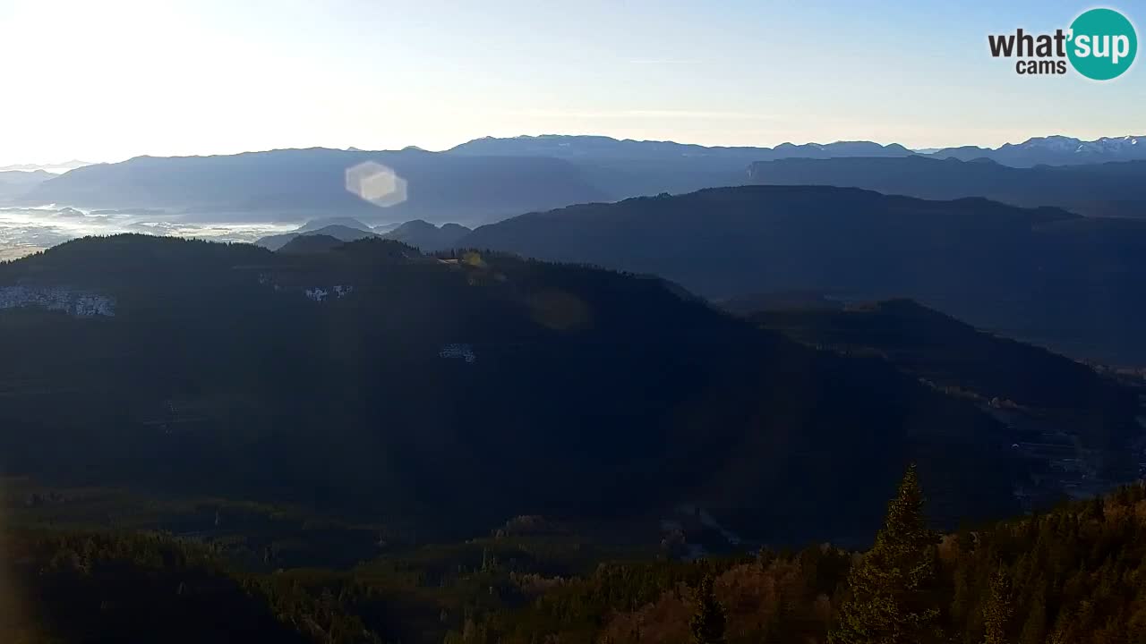 Spletna kamera Koča na Golici (1582 m) – Jesenice