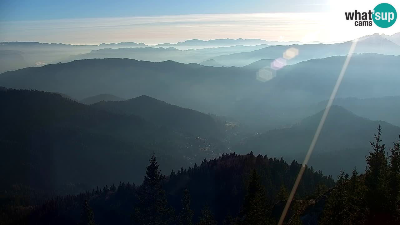 Spletna kamera Koča na Golici (1582 m) – Jesenice