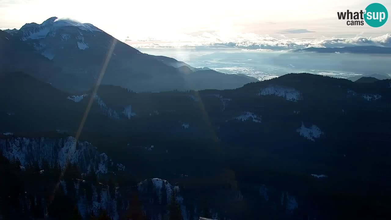 Spletna kamera Koča na Golici (1582 m) – Jesenice