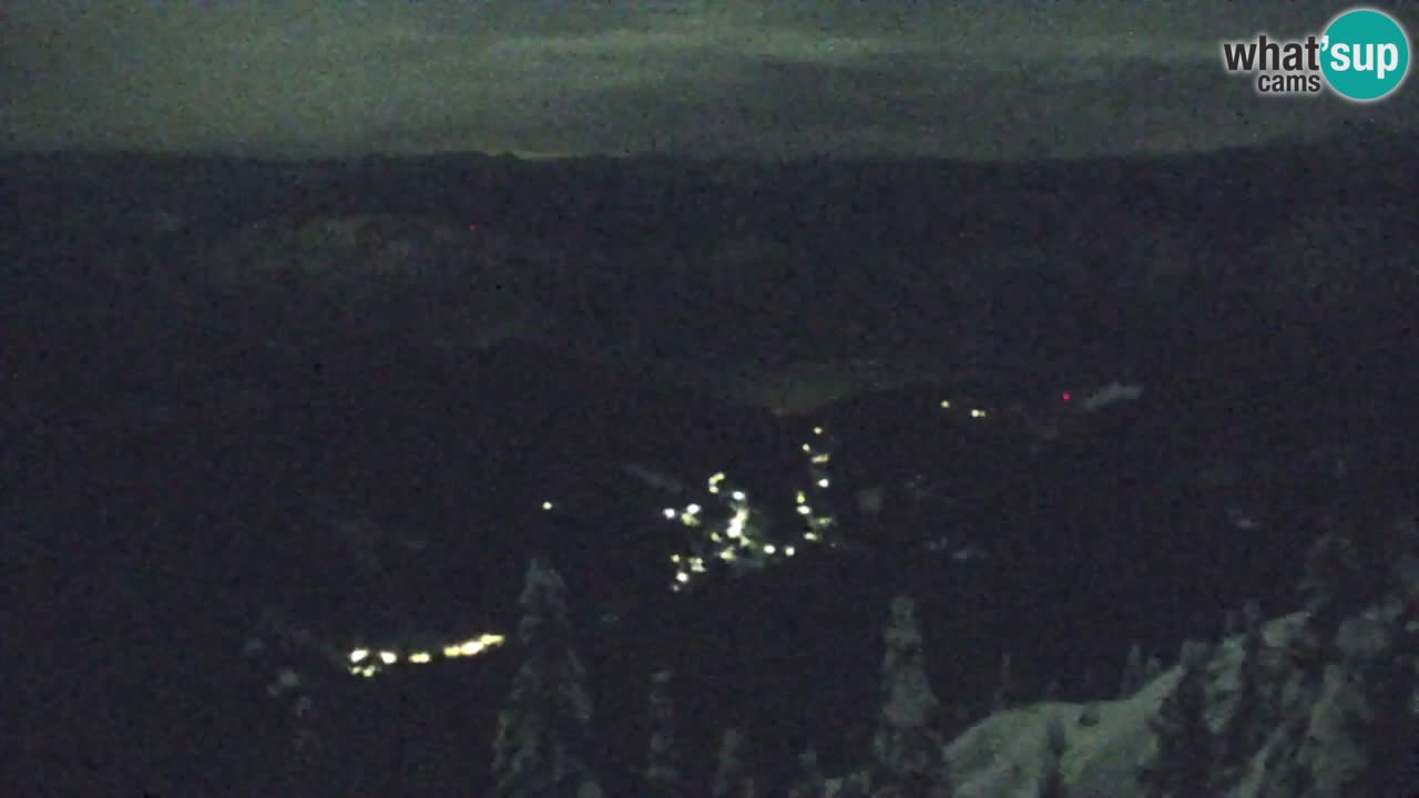 Koča na Golici Webcam (1582 m) – Slowenien