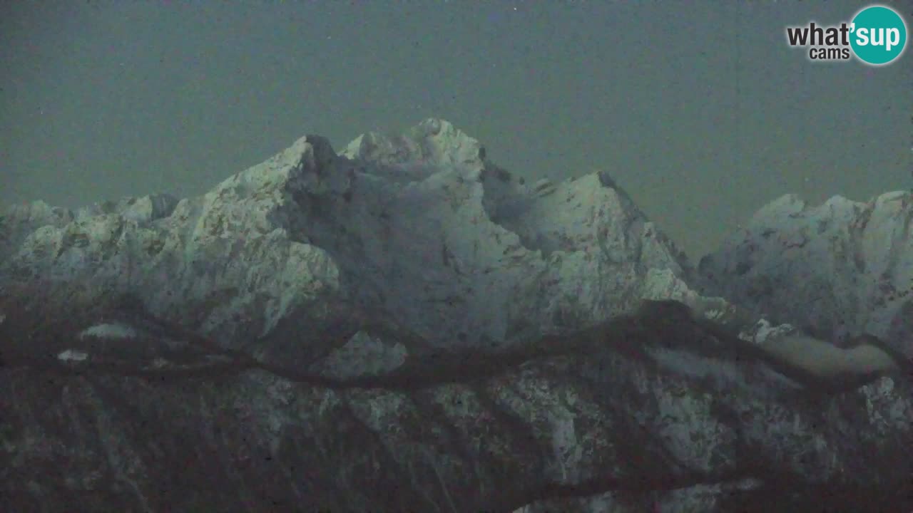 Spletna kamera Koča na Golici (1582 m) – Jesenice