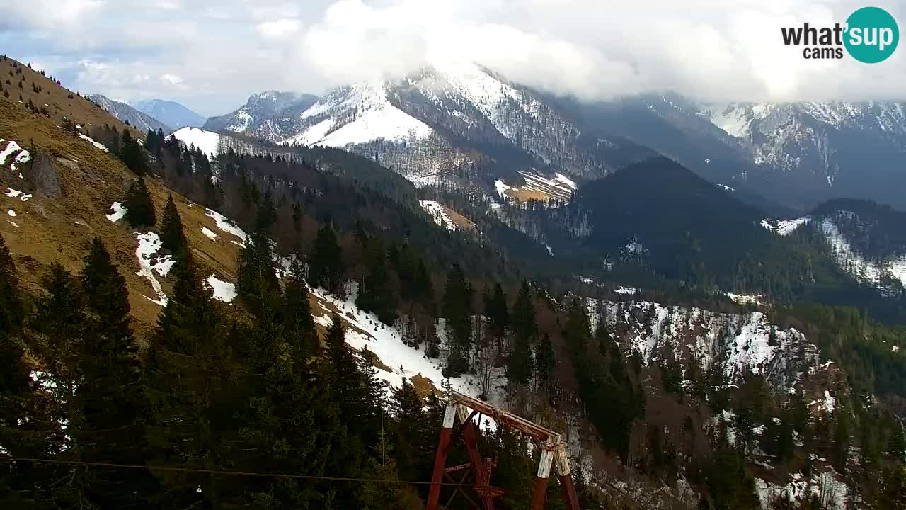 Spletna kamera Koča na Golici (1582 m) – Jesenice