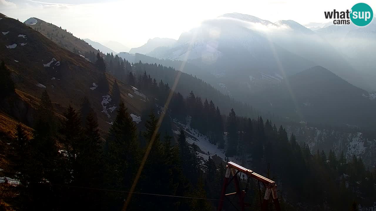 Koča na Golici Webcam (1582 m) – Slowenien