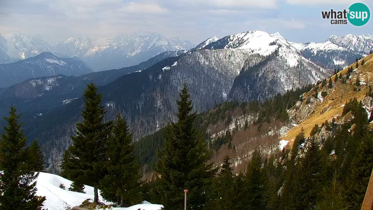 Spletna kamera Koča na Golici (1582 m) – Jesenice