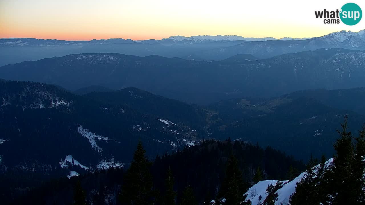 Koča na Golici Webcam (1582 m) – Slowenien