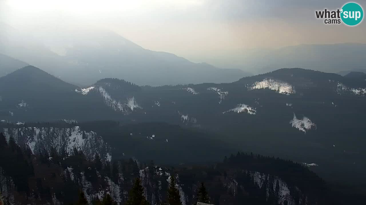 Spletna kamera Koča na Golici (1582 m) – Jesenice