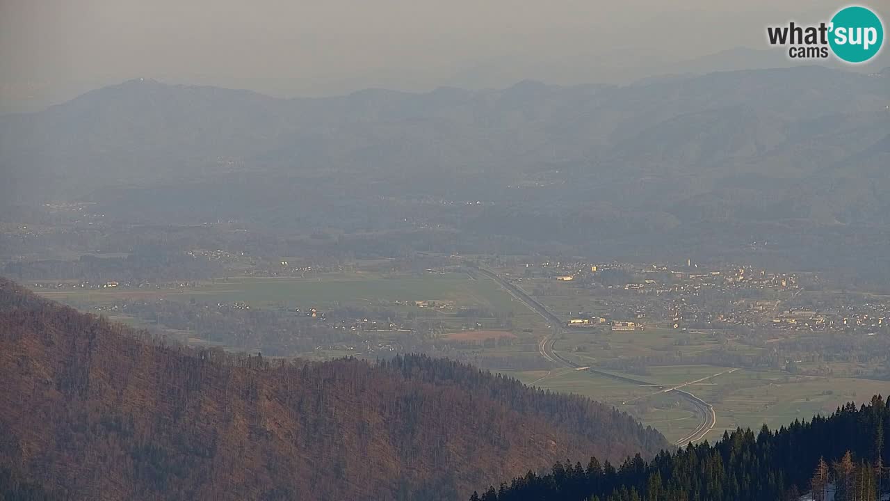 Spletna kamera Koča na Golici (1582 m) – Jesenice