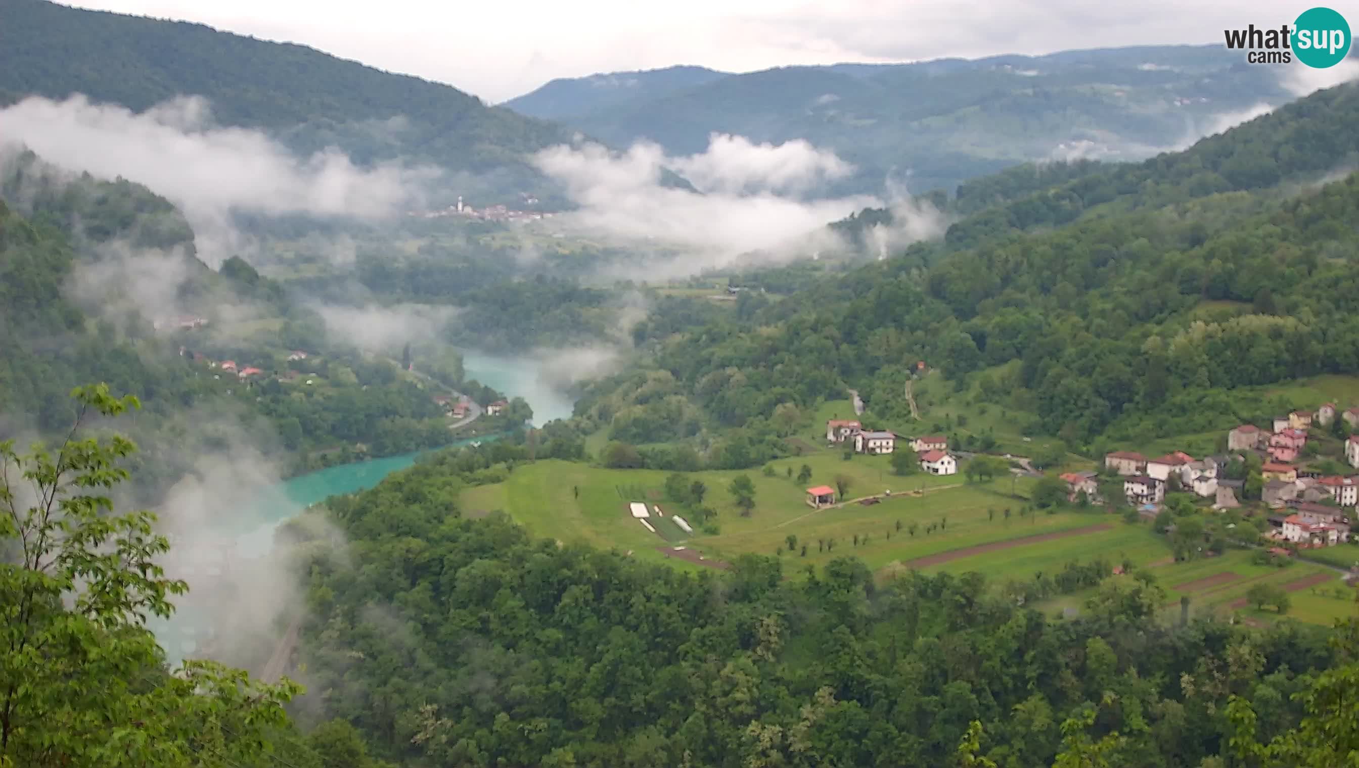 Camera en vivo Kanal ob Soči – Vue sur la rivière Soča, Ajba, Bodrež y Ročinj