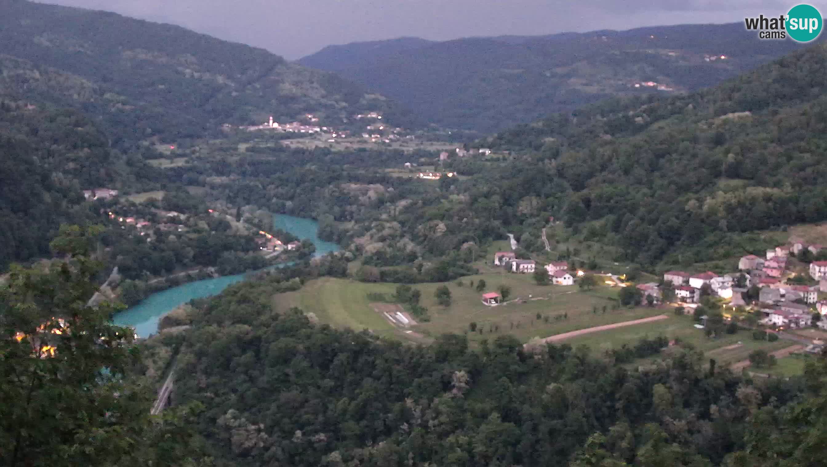 Camera en vivo Kanal ob Soči – Vue sur la rivière Soča, Ajba, Bodrež y Ročinj