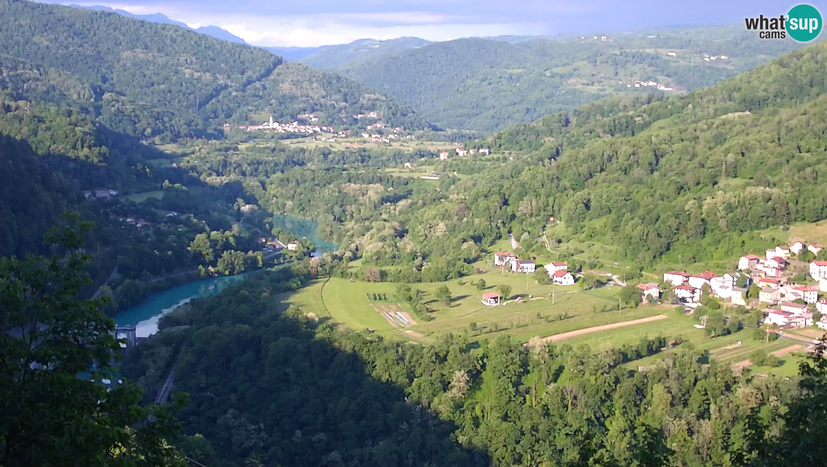 Spletna kamera Kanal ob Soči – pogled na Sočo, Ajbo, Bodrež in Ročinj