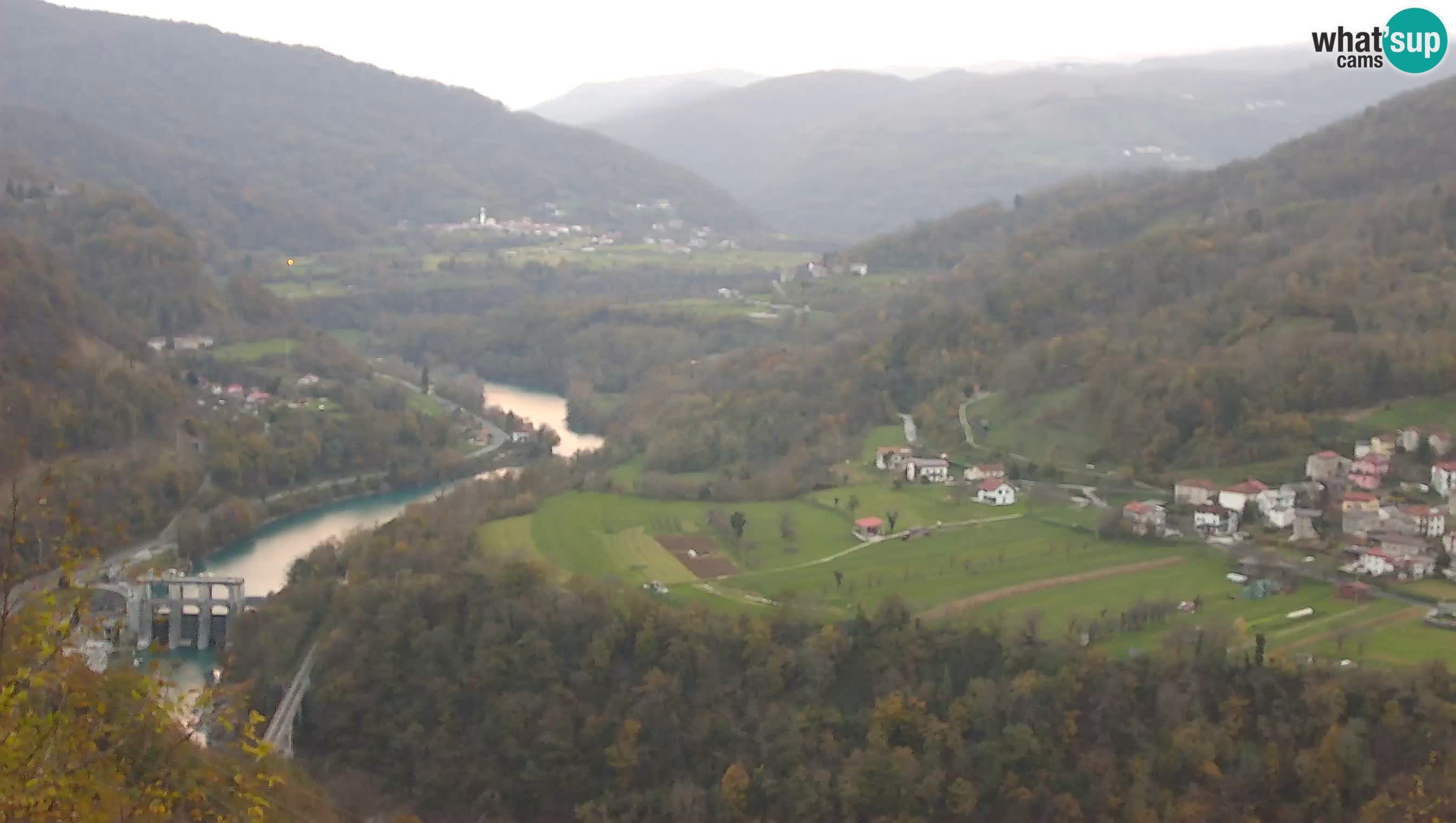 Camera en vivo Kanal ob Soči – Vue sur la rivière Soča, Ajba, Bodrež y Ročinj