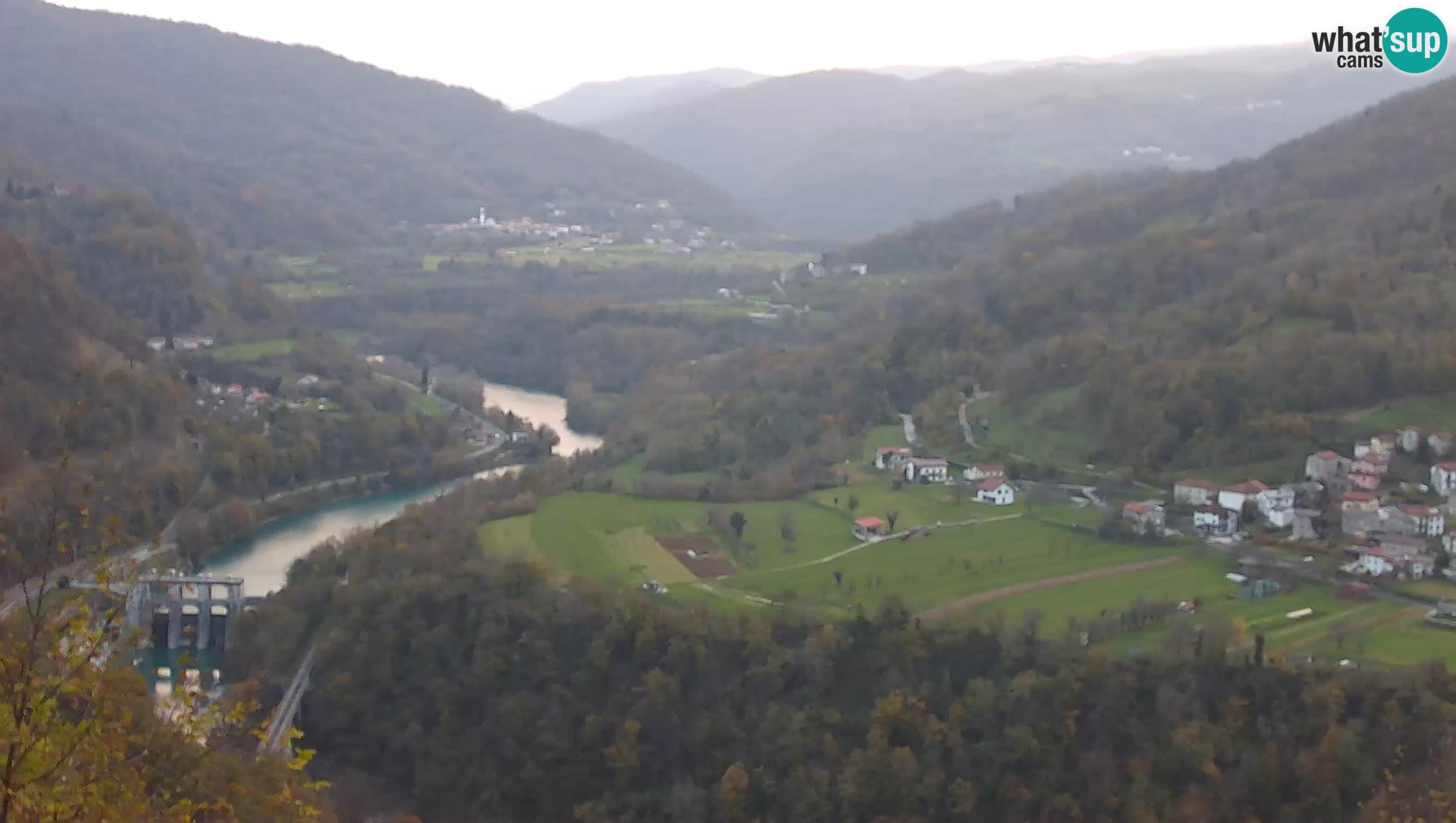 Camera en vivo Kanal ob Soči – Vue sur la rivière Soča, Ajba, Bodrež y Ročinj