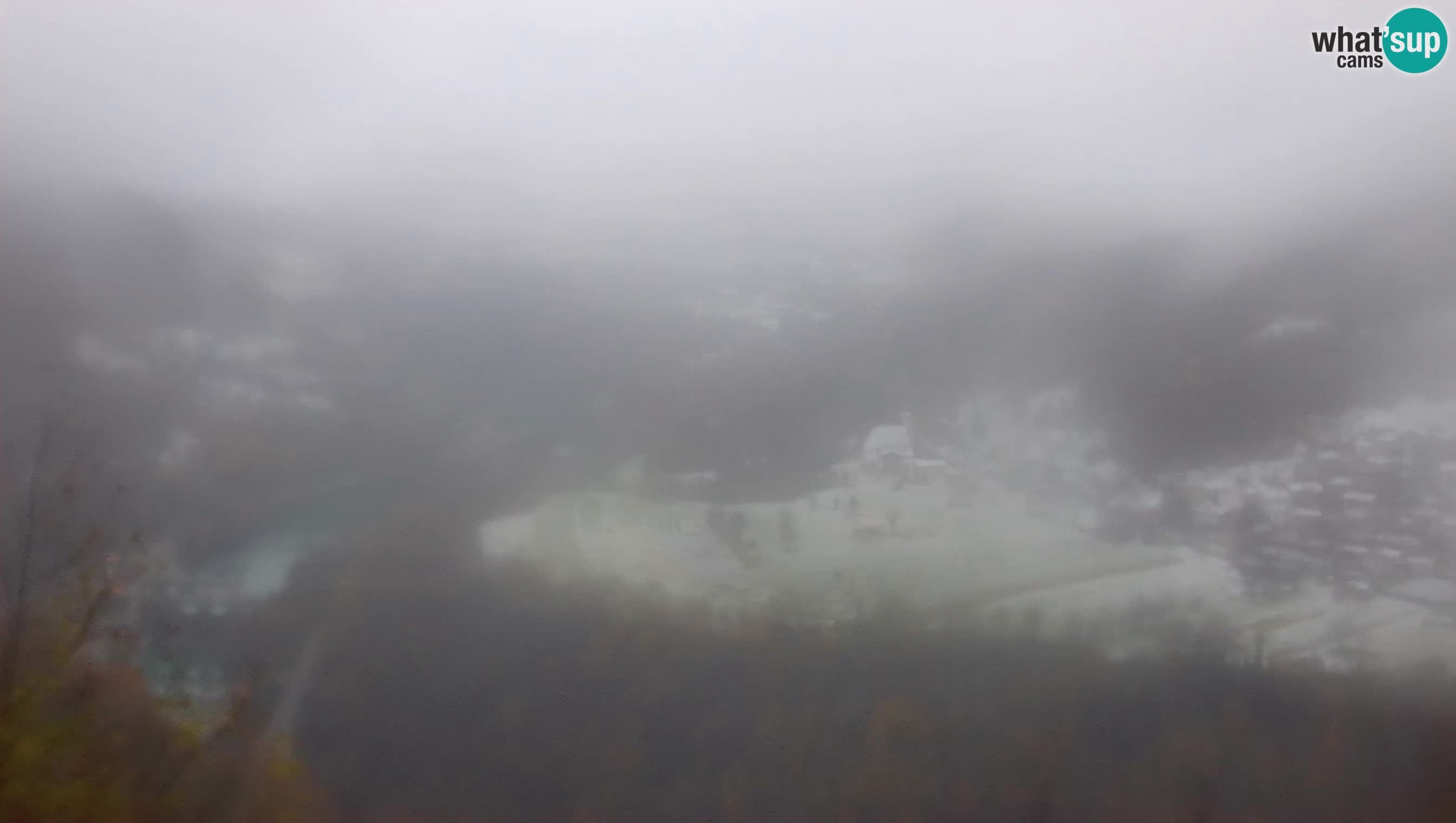 Camera en vivo Kanal ob Soči – Vue sur la rivière Soča, Ajba, Bodrež y Ročinj