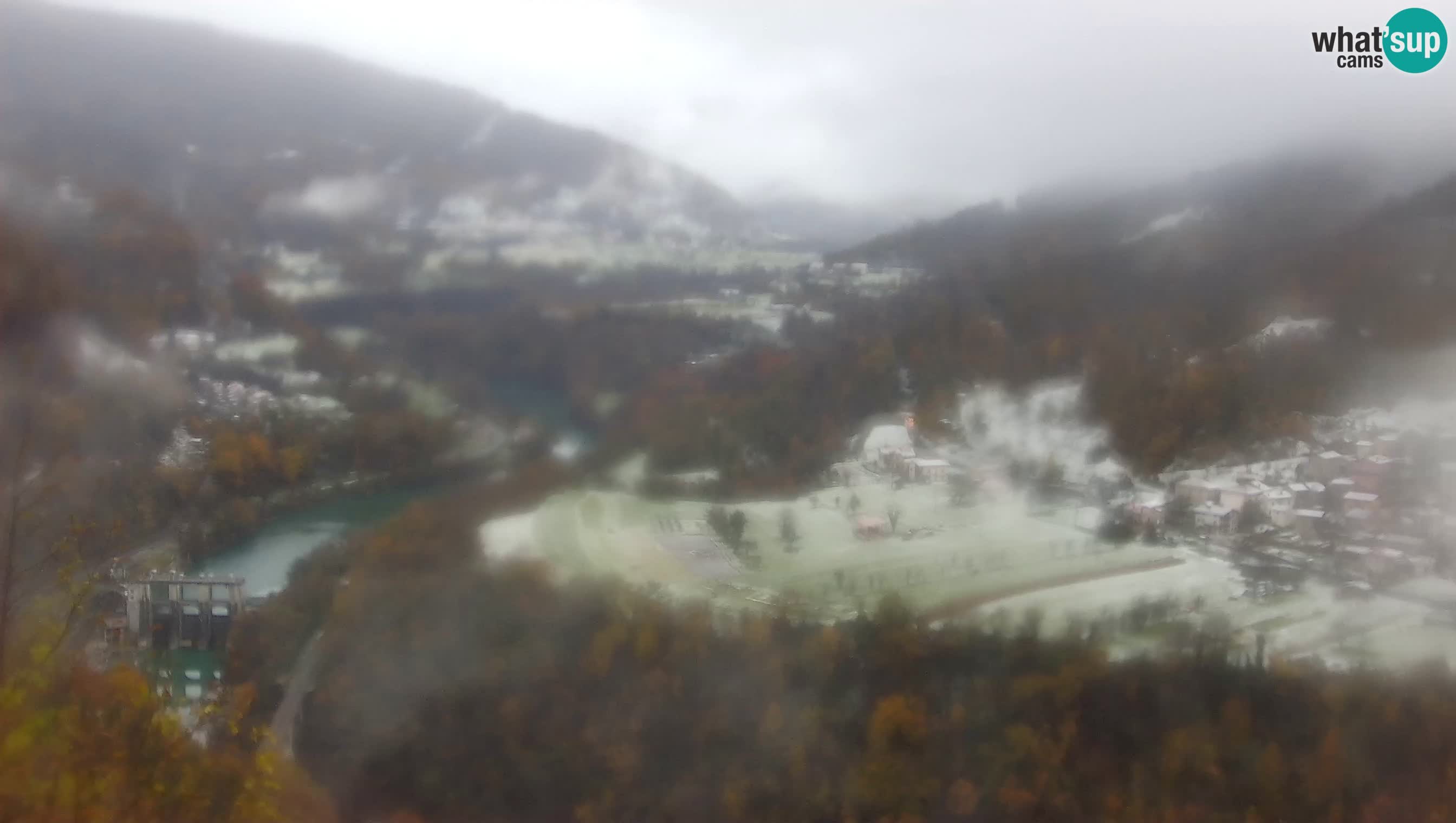 Camera en vivo Kanal ob Soči – Vue sur la rivière Soča, Ajba, Bodrež y Ročinj