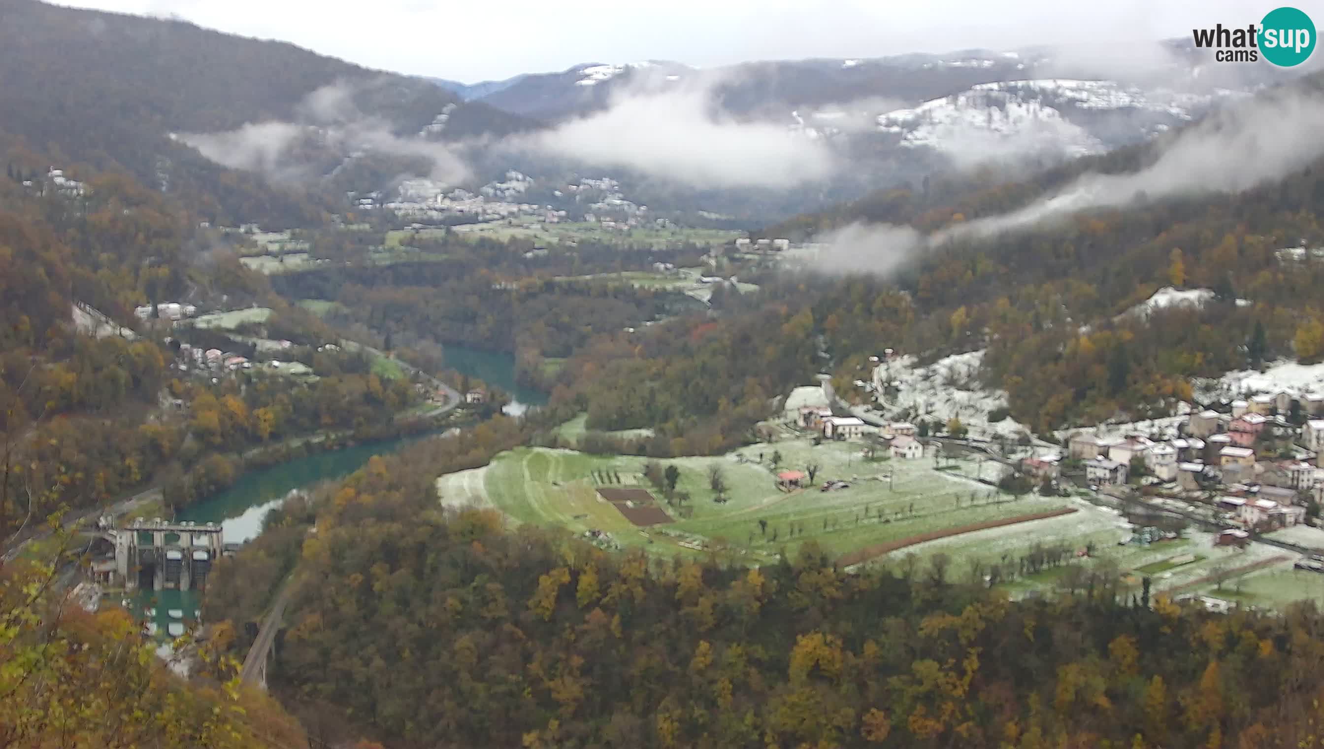 Camera en vivo Kanal ob Soči – Vue sur la rivière Soča, Ajba, Bodrež y Ročinj