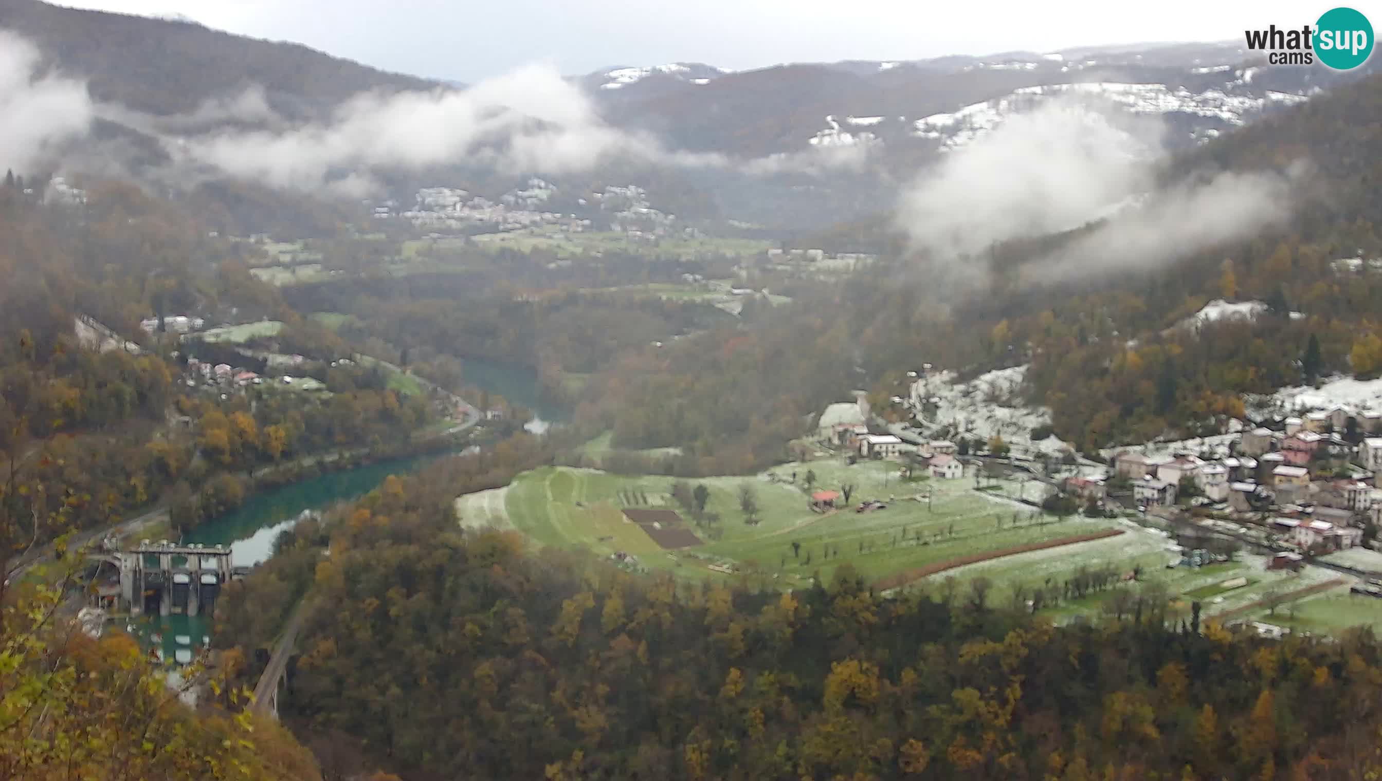 Camera en vivo Kanal ob Soči – Vue sur la rivière Soča, Ajba, Bodrež y Ročinj