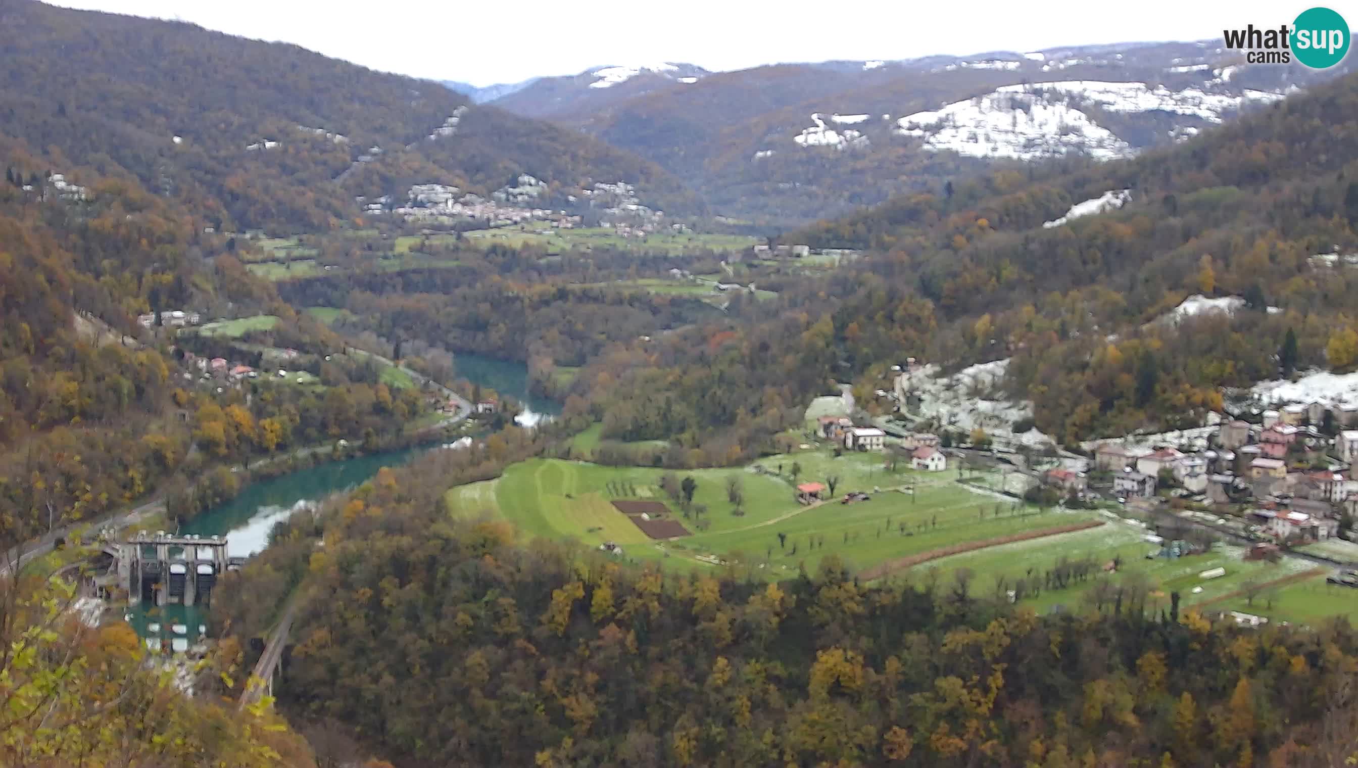 Spletna kamera Kanal ob Soči – pogled na Sočo, Ajbo, Bodrež in Ročinj