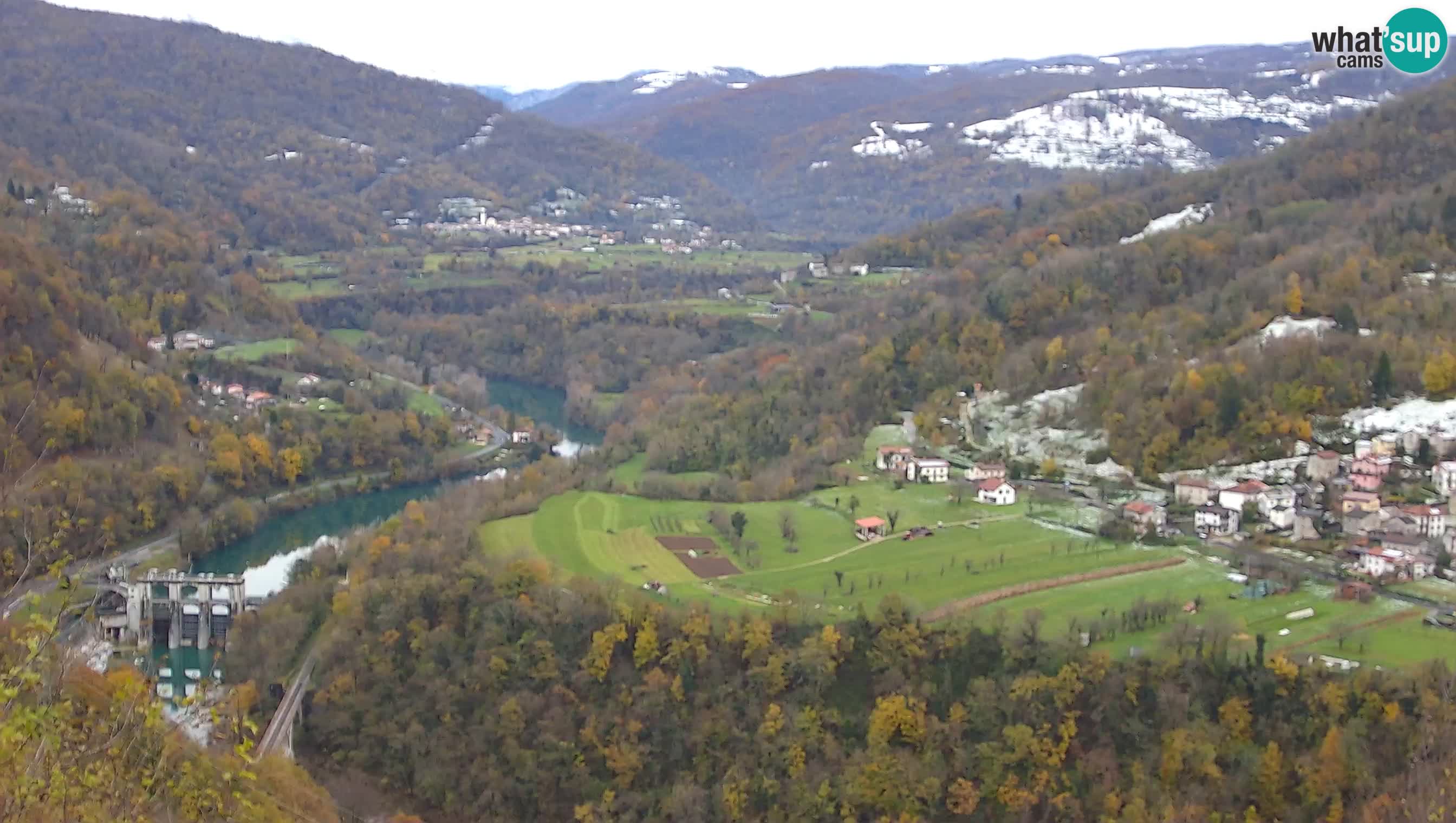 Spletna kamera Kanal ob Soči – pogled na Sočo, Ajbo, Bodrež in Ročinj