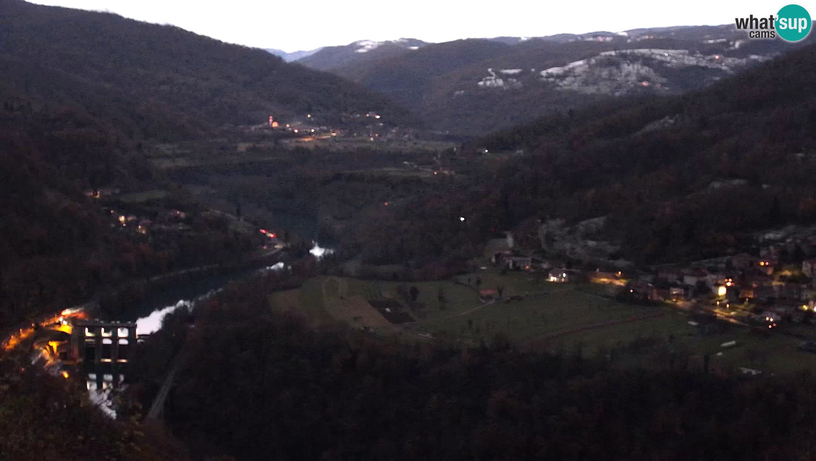 Camera en vivo Kanal ob Soči – Vue sur la rivière Soča, Ajba, Bodrež y Ročinj