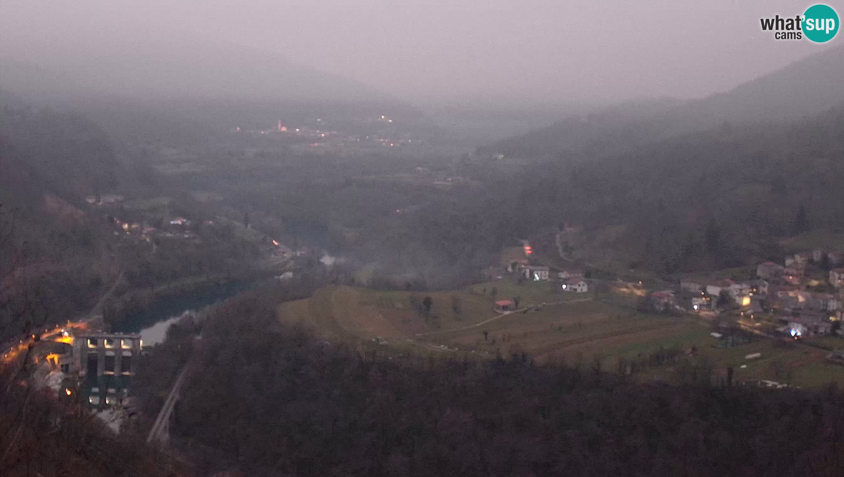 Camera en vivo Kanal ob Soči – Vue sur la rivière Soča, Ajba, Bodrež y Ročinj