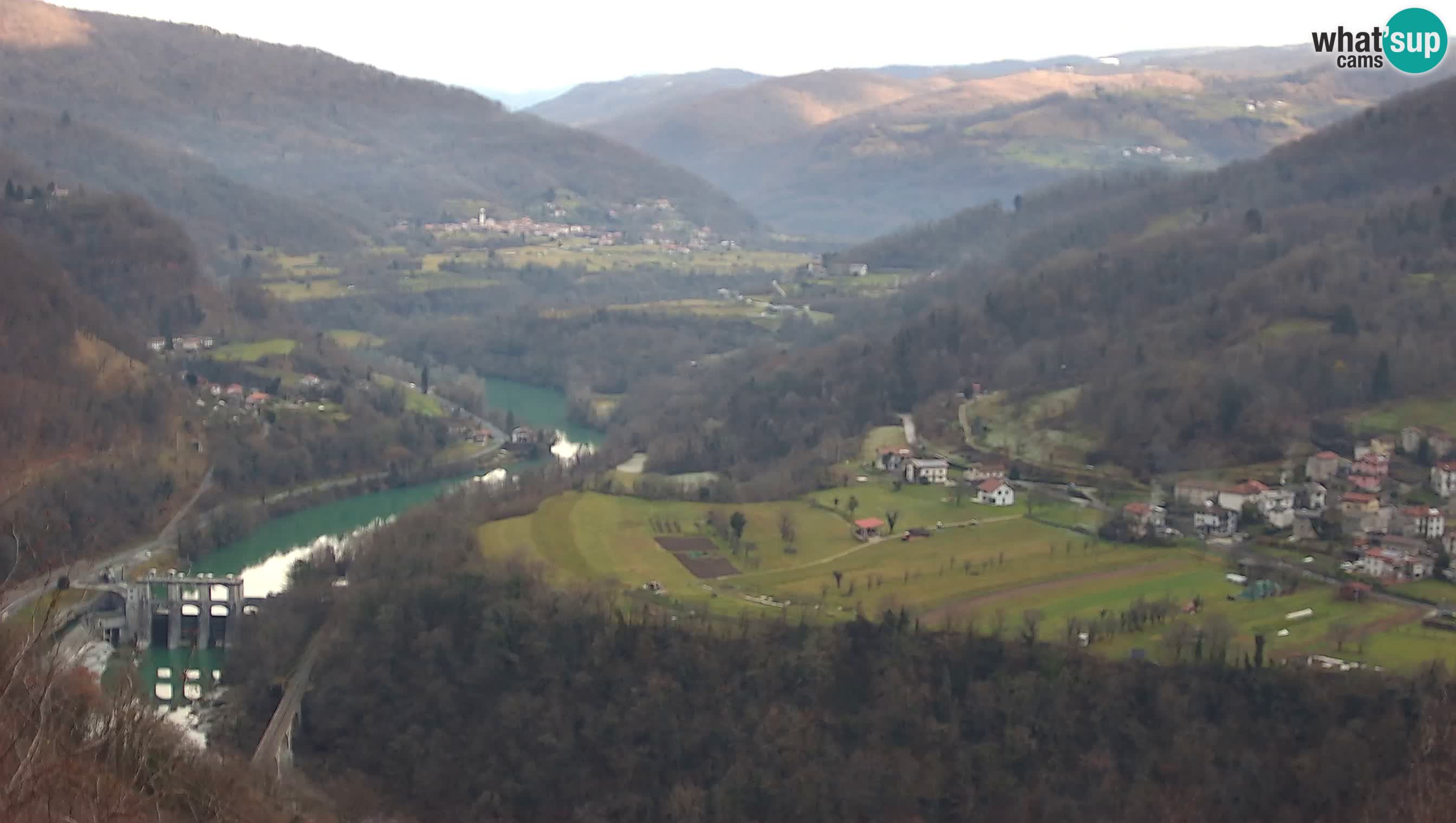 Camera en vivo Kanal ob Soči – Vue sur la rivière Soča, Ajba, Bodrež y Ročinj