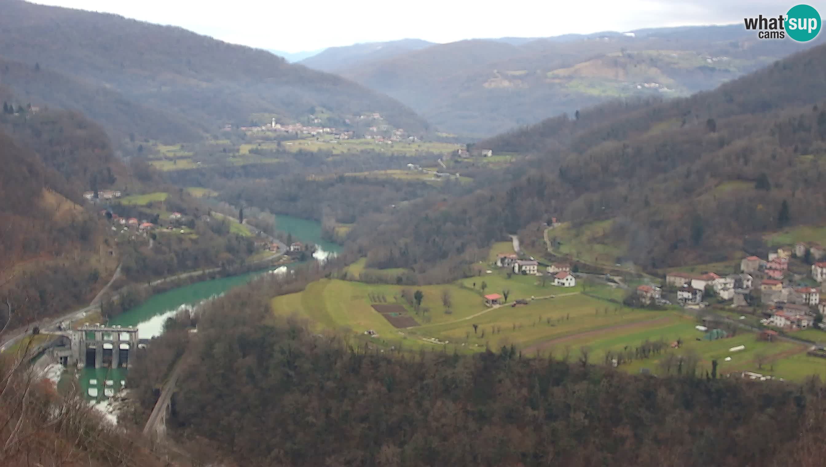 Camera en vivo Kanal ob Soči – Vue sur la rivière Soča, Ajba, Bodrež y Ročinj