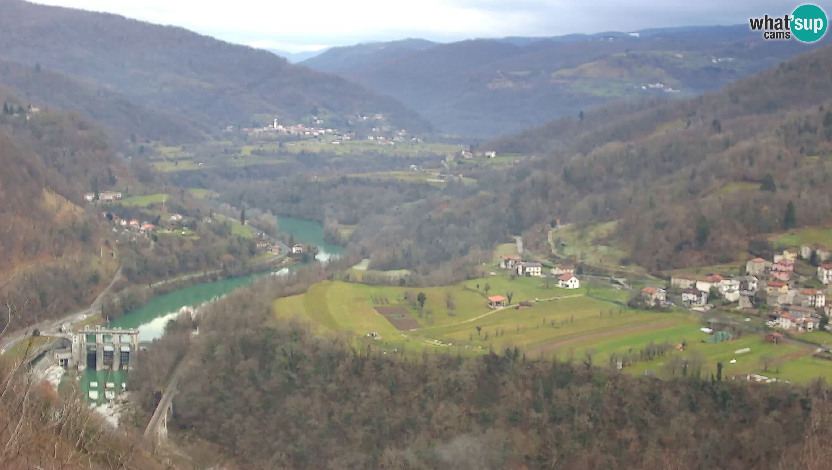 Camera en vivo Kanal ob Soči – Vue sur la rivière Soča, Ajba, Bodrež y Ročinj