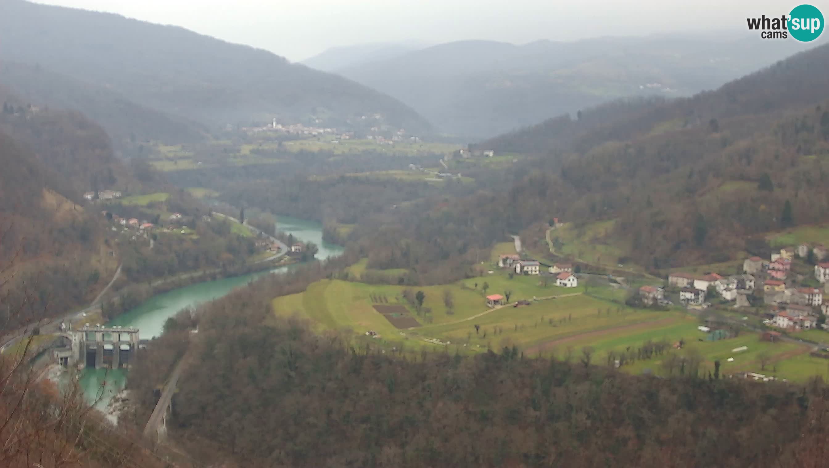 Camera en vivo Kanal ob Soči – Vue sur la rivière Soča, Ajba, Bodrež y Ročinj