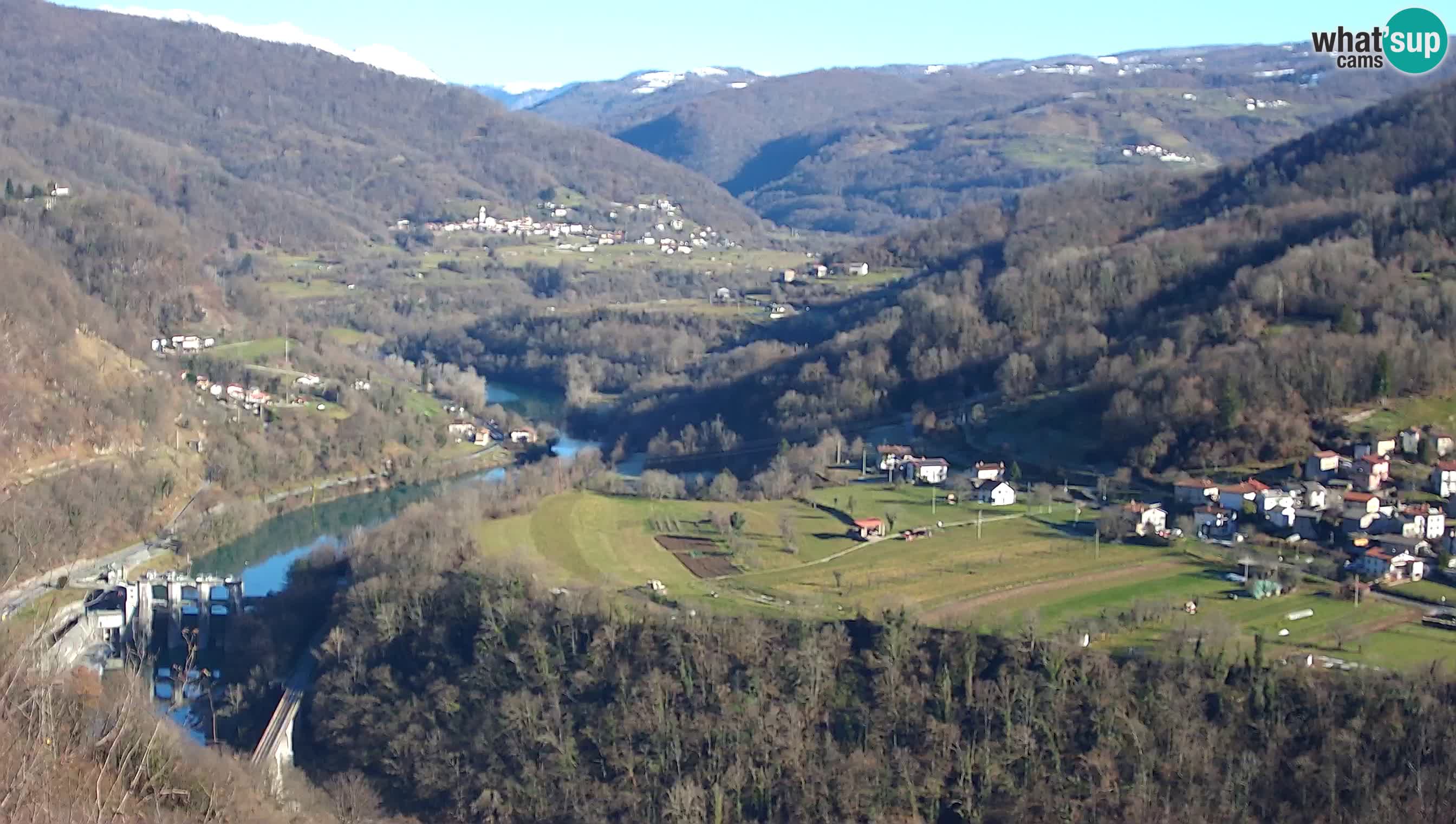 Camera en vivo Kanal ob Soči – Vue sur la rivière Soča, Ajba, Bodrež y Ročinj