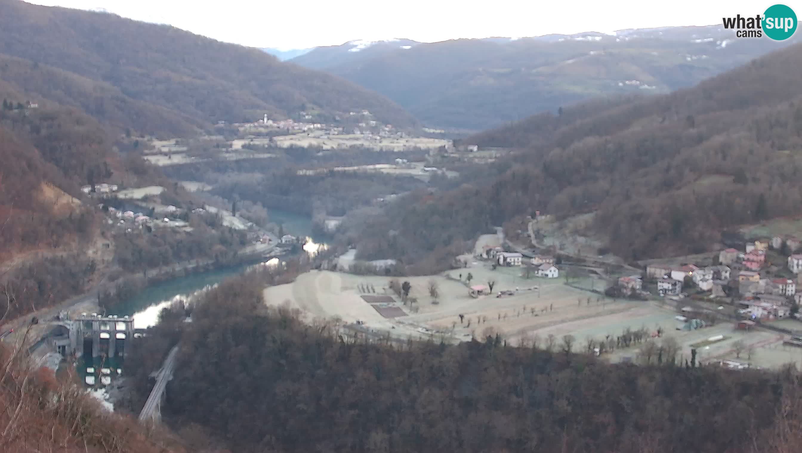 Camera en vivo Kanal ob Soči – Vue sur la rivière Soča, Ajba, Bodrež y Ročinj