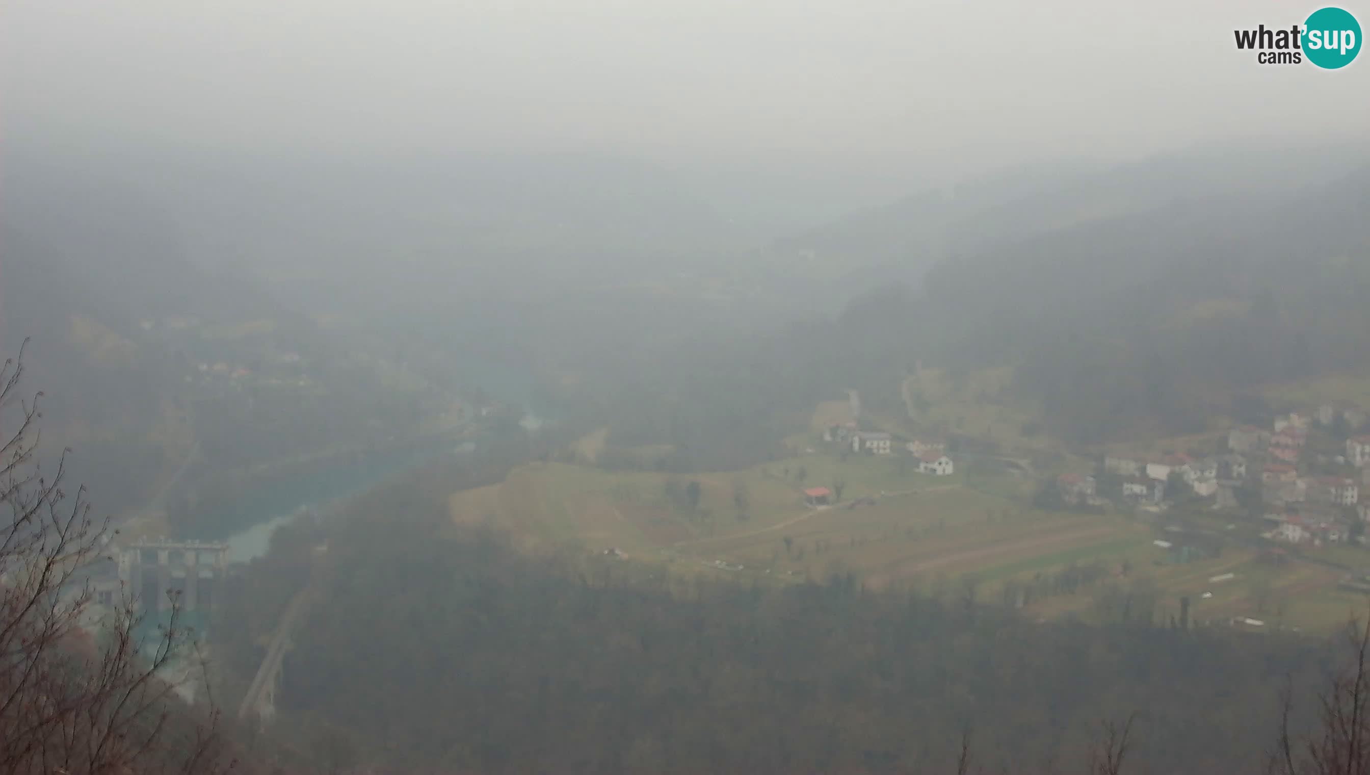 Camera en vivo Kanal ob Soči – Vue sur la rivière Soča, Ajba, Bodrež y Ročinj