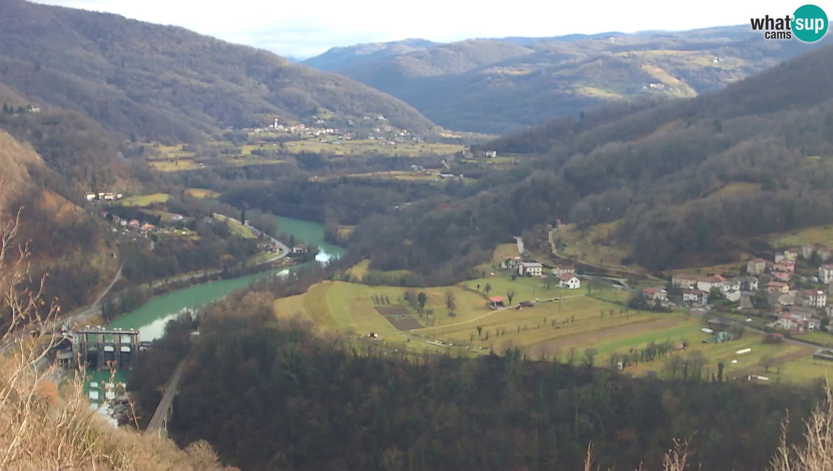 Spletna kamera Kanal ob Soči – pogled na Sočo, Ajbo, Bodrež in Ročinj