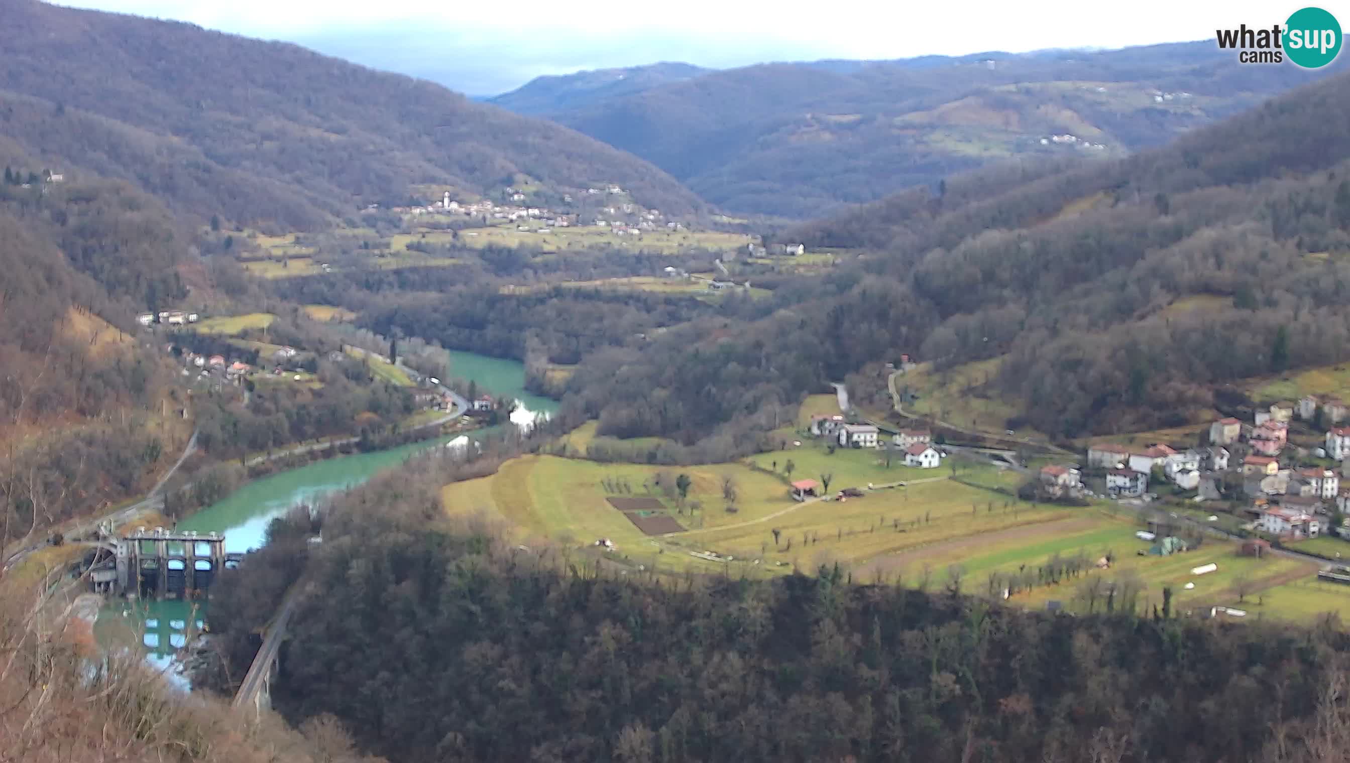 Spletna kamera Kanal ob Soči – pogled na Sočo, Ajbo, Bodrež in Ročinj