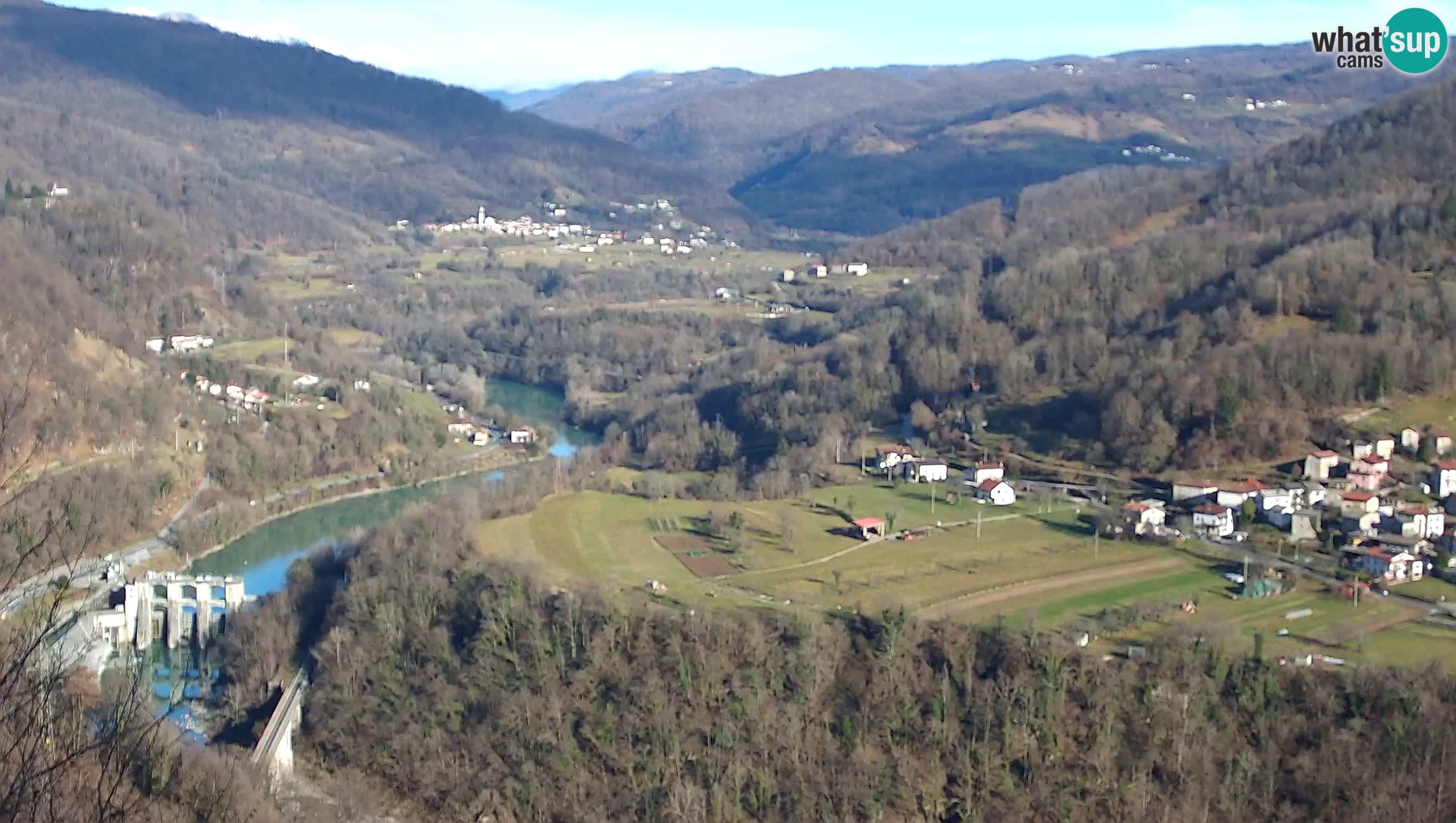 Camera en vivo Kanal ob Soči – Vue sur la rivière Soča, Ajba, Bodrež y Ročinj