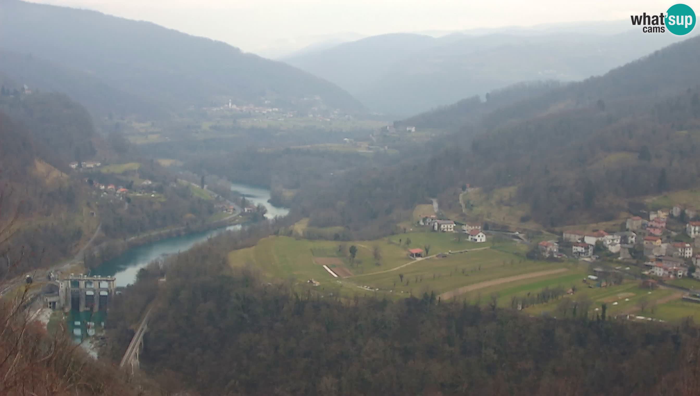 Camera en vivo Kanal ob Soči – Vue sur la rivière Soča, Ajba, Bodrež y Ročinj