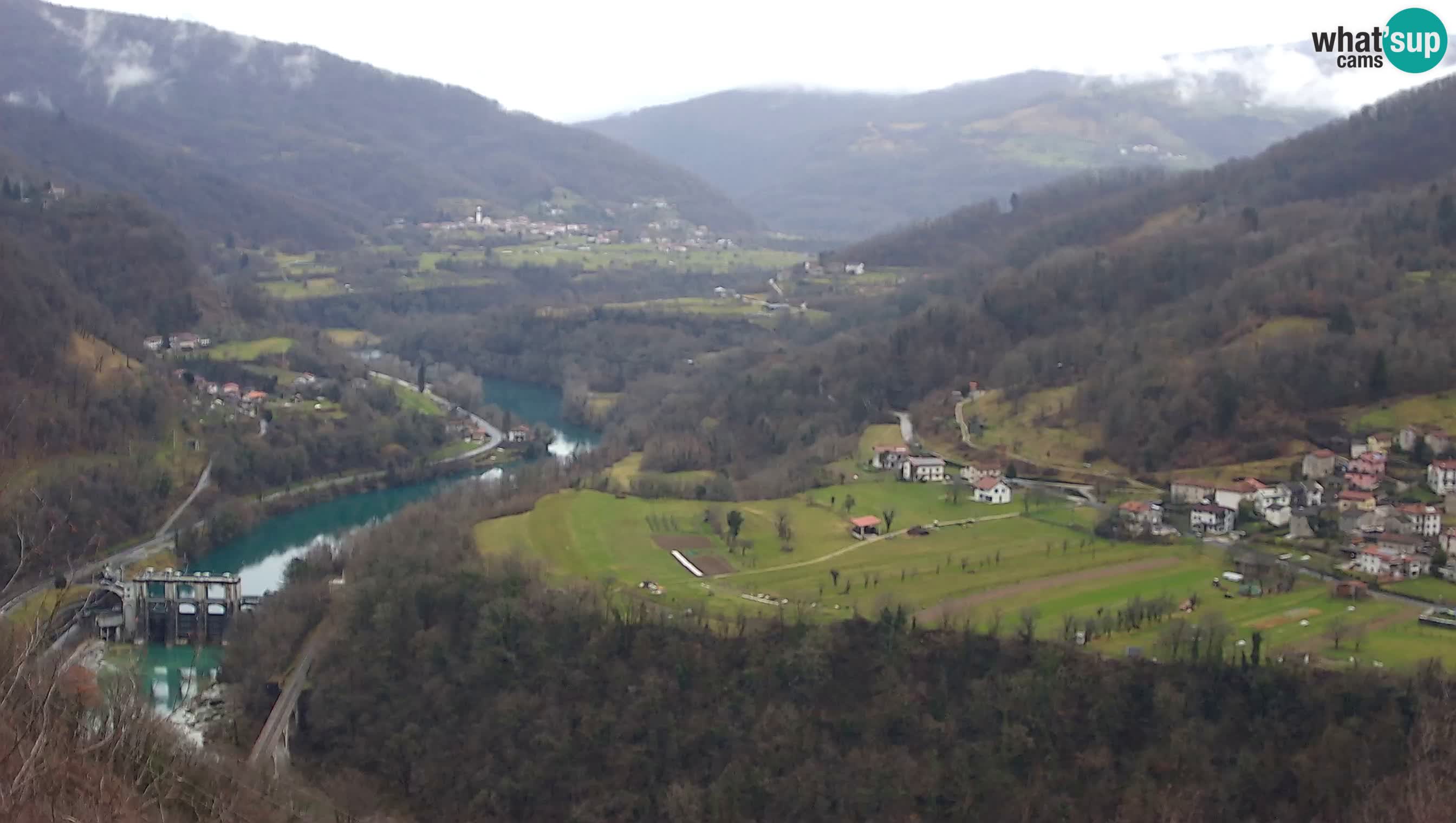 Camera en vivo Kanal ob Soči – Vue sur la rivière Soča, Ajba, Bodrež y Ročinj