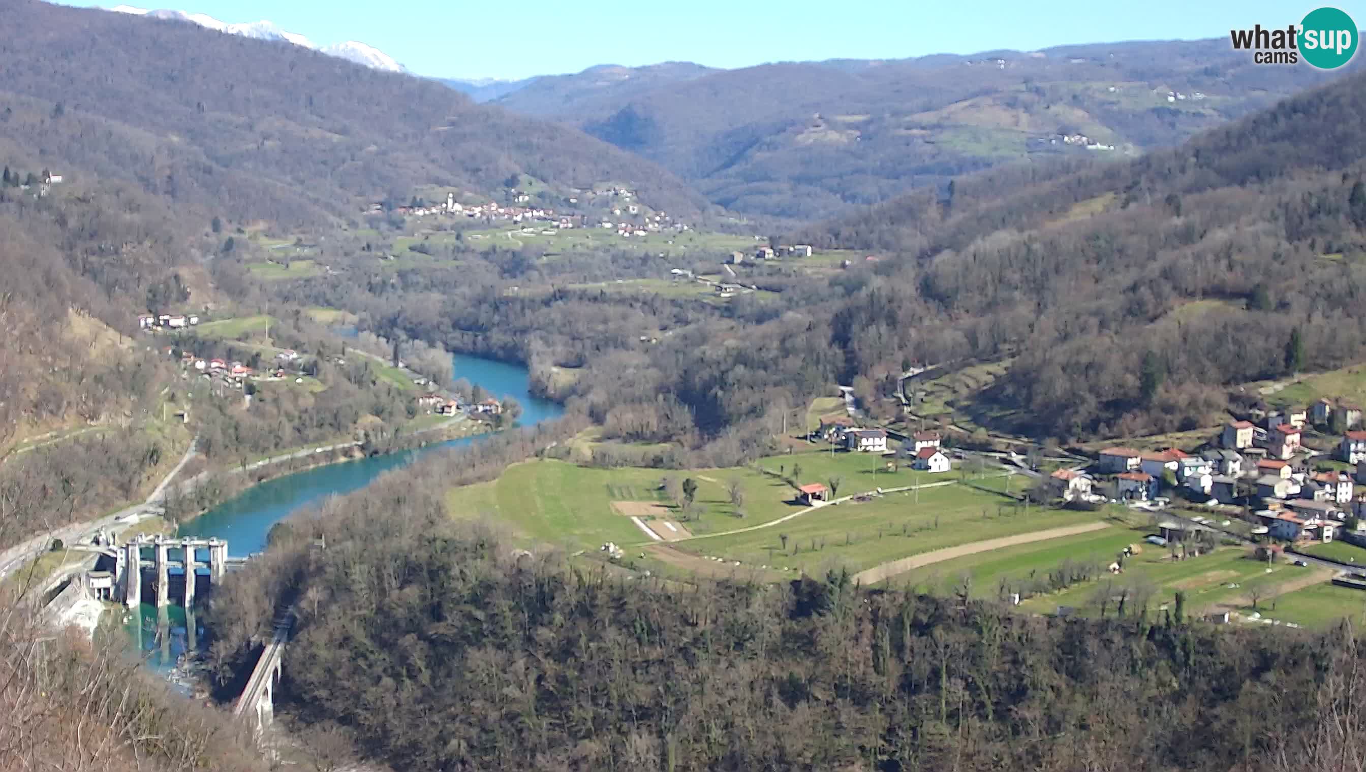 Camera en vivo Kanal ob Soči – Vue sur la rivière Soča, Ajba, Bodrež y Ročinj