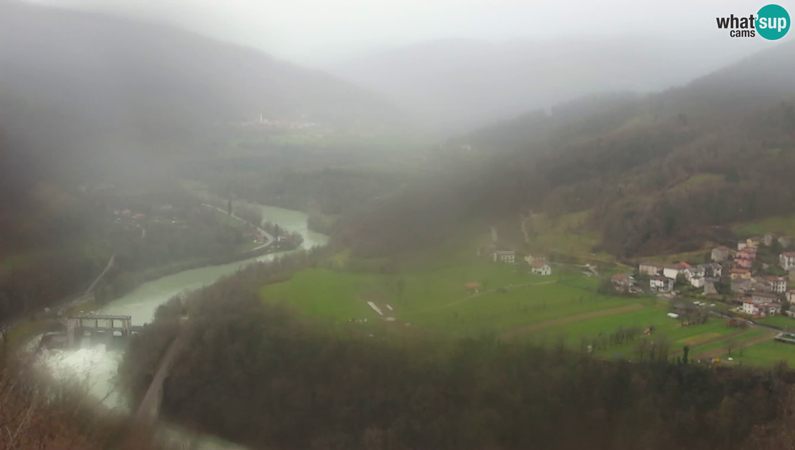 Camera en vivo Kanal ob Soči – Vue sur la rivière Soča, Ajba, Bodrež y Ročinj