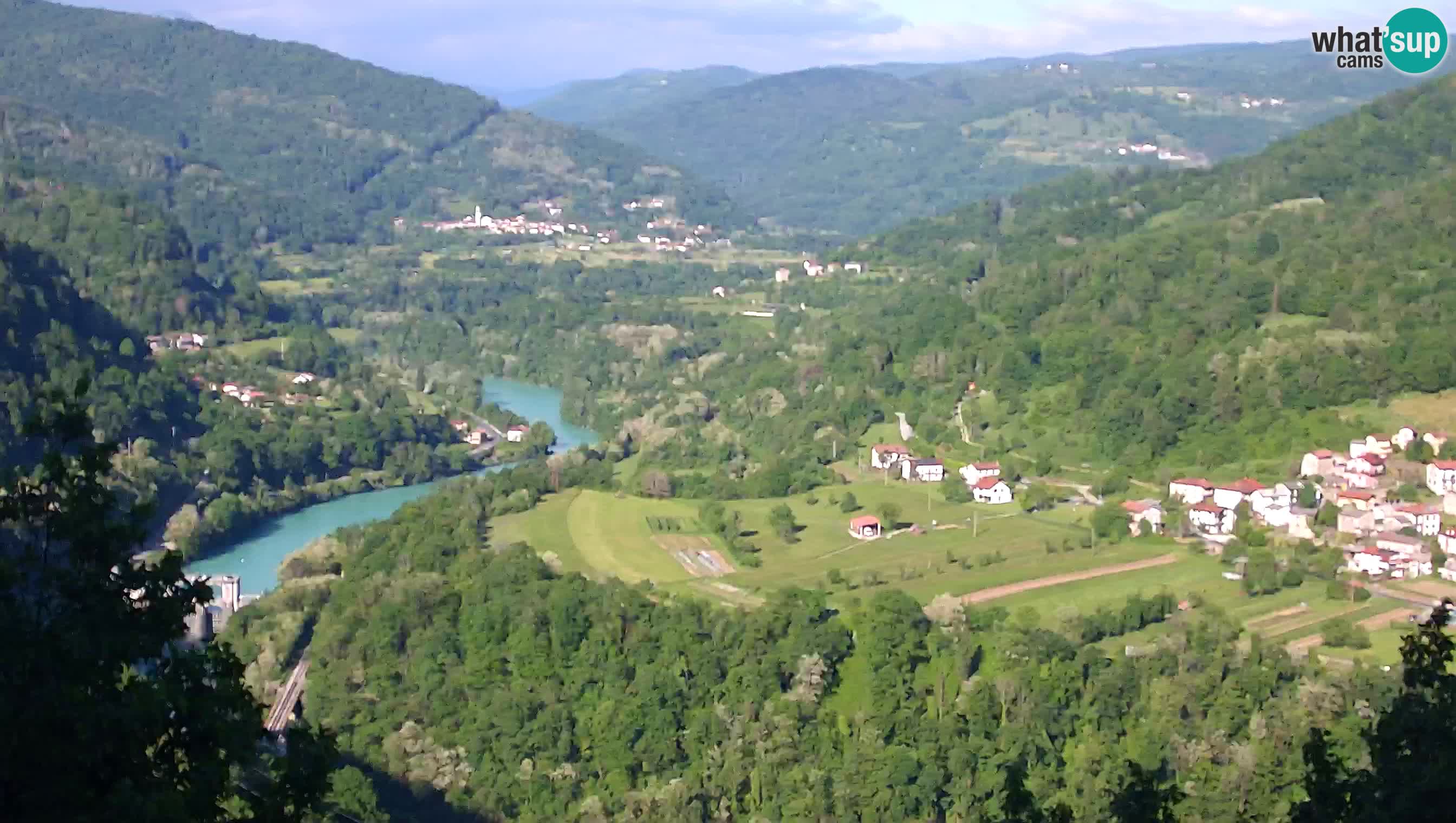 Web kamera Kanal ob Soči – Pogled na rijeku Soču, Ajbu, Bodrež i Ročinj
