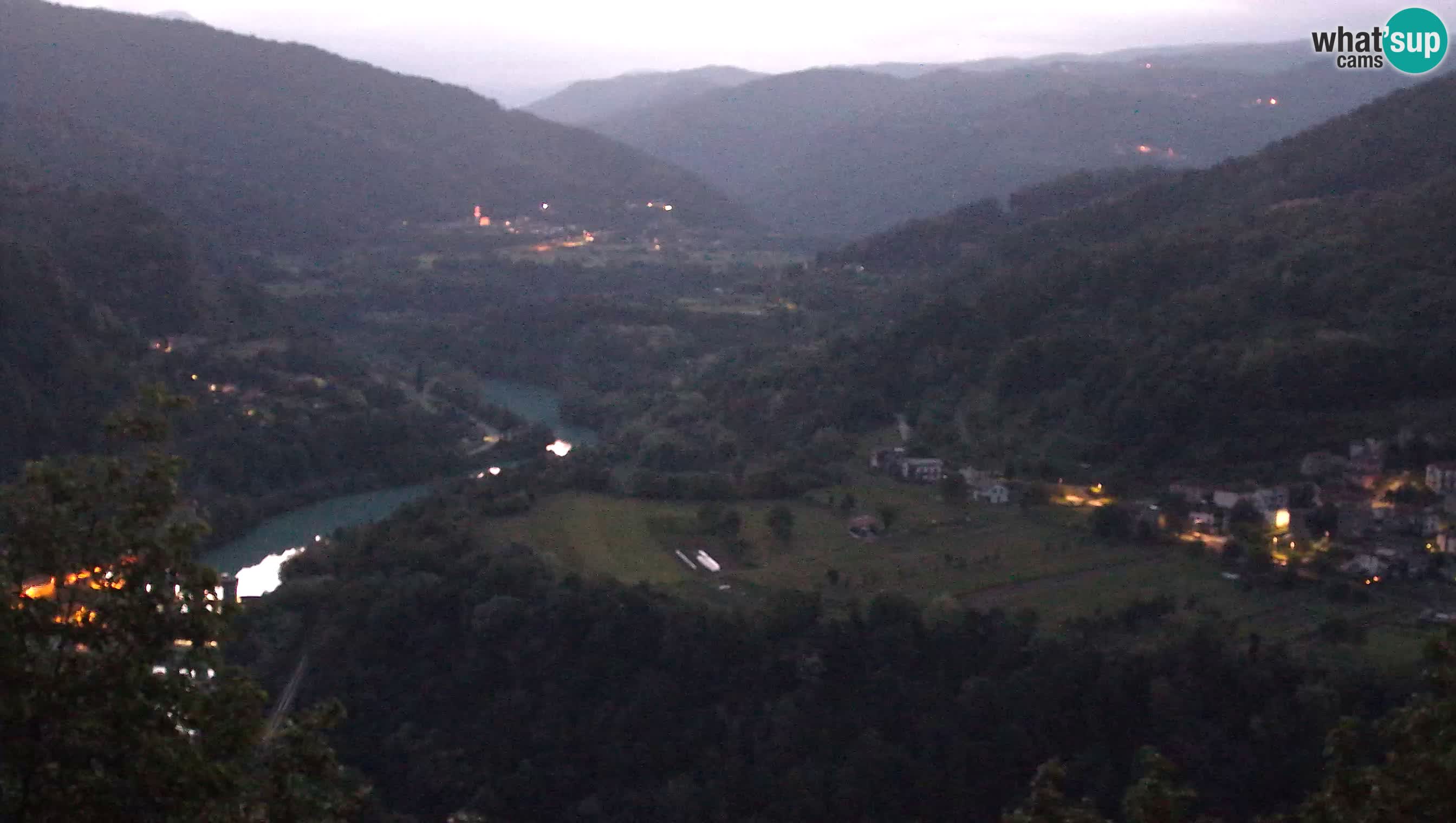 Camera en vivo Kanal ob Soči – Vue sur la rivière Soča, Ajba, Bodrež y Ročinj