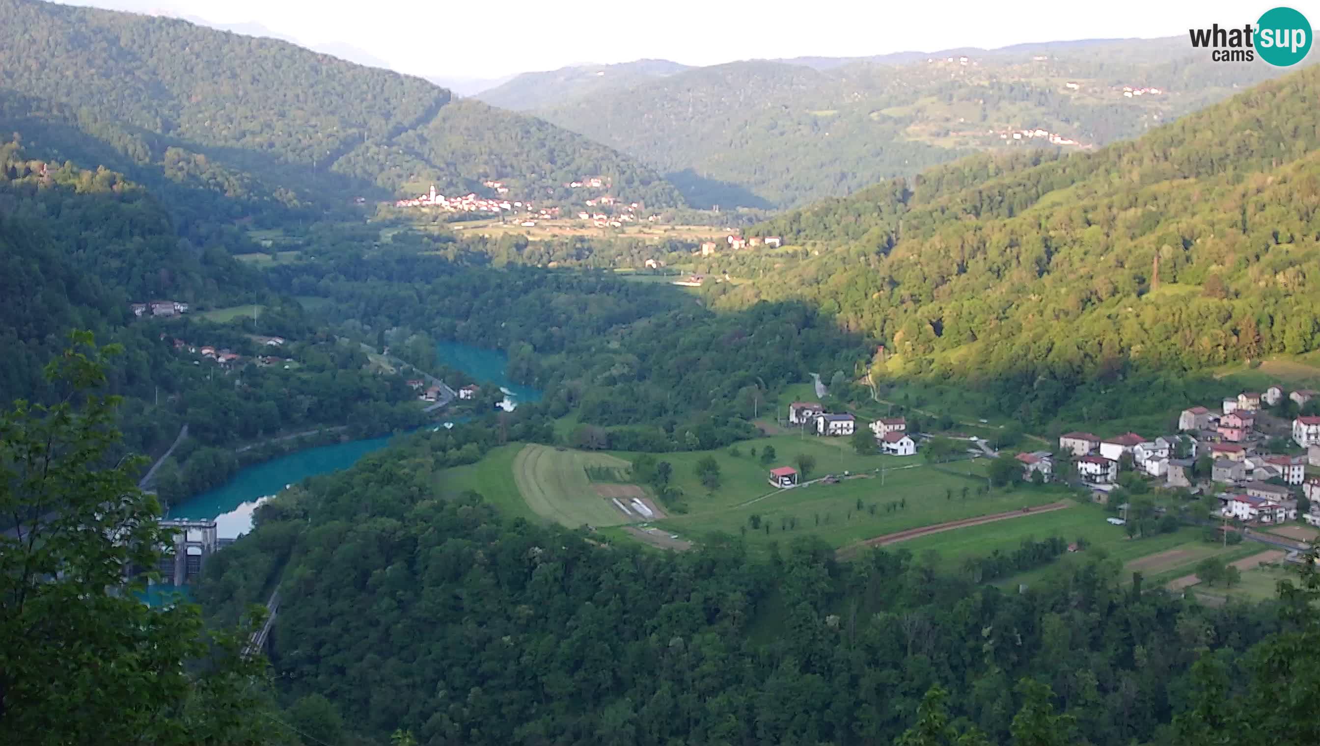 Camera en vivo Kanal ob Soči – Vue sur la rivière Soča, Ajba, Bodrež y Ročinj