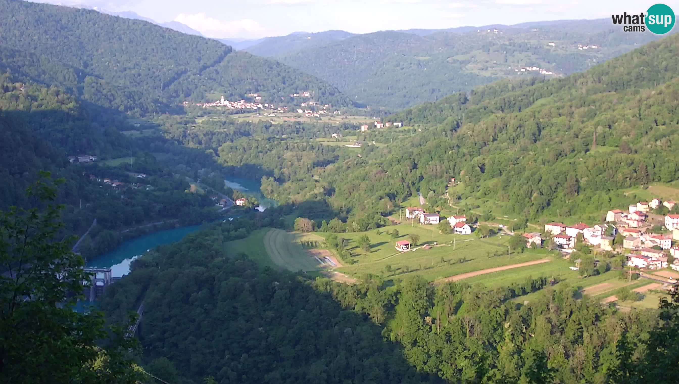 Web kamera Kanal ob Soči – Pogled na rijeku Soču, Ajbu, Bodrež i Ročinj