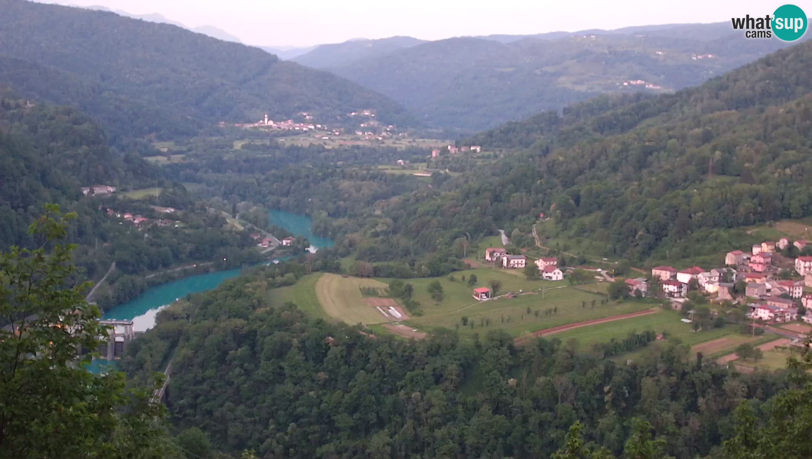 Camera en vivo Kanal ob Soči – Vue sur la rivière Soča, Ajba, Bodrež y Ročinj