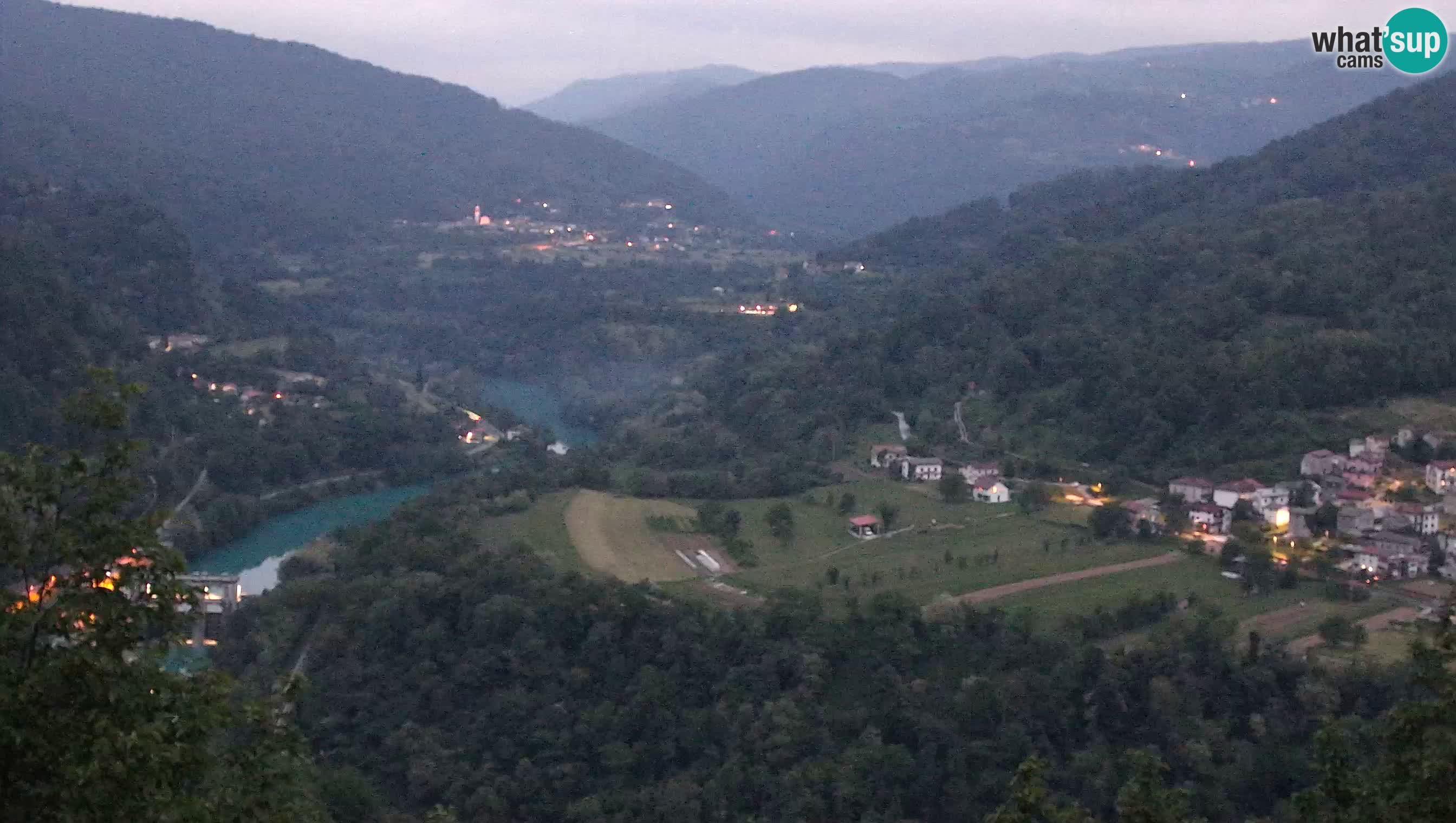 Camera en vivo Kanal ob Soči – Vue sur la rivière Soča, Ajba, Bodrež y Ročinj